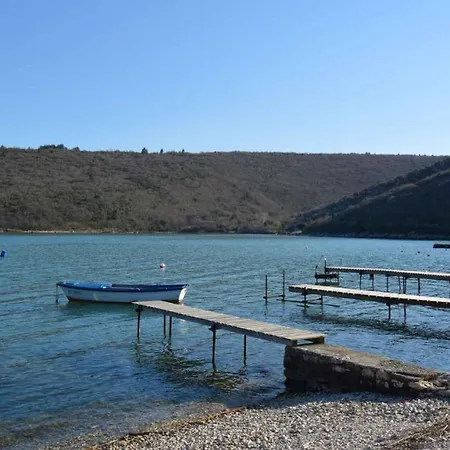 Сasa de vacaciones In Manjadvorci/istrien 8277 *